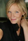 Kelli Giddish photo